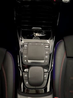 
										Mercedes-benz Classe A 45 S AMG 421 ch 4Matic+ 8G-DCT Speedshift AMG full									