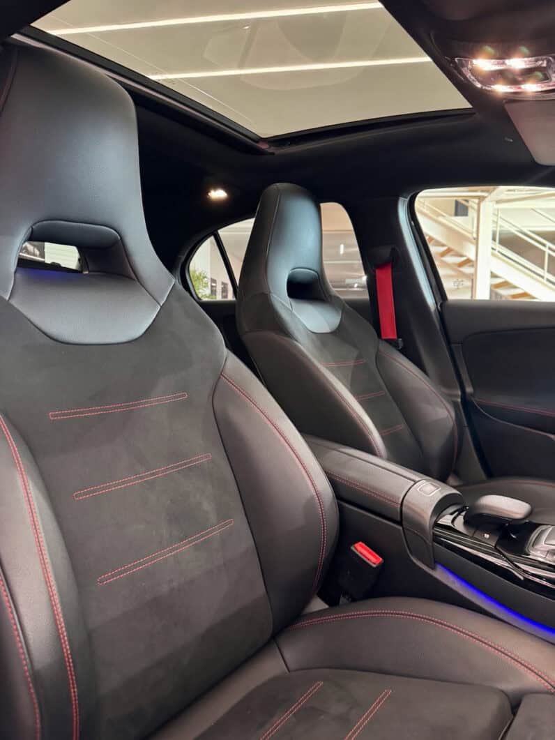 
								Mercedes-benz Classe A 45 S AMG 421 ch 4Matic+ 8G-DCT Speedshift AMG full									