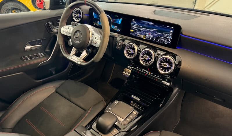 
								Mercedes-benz Classe A 45 S AMG 421 ch 4Matic+ 8G-DCT Speedshift AMG full									