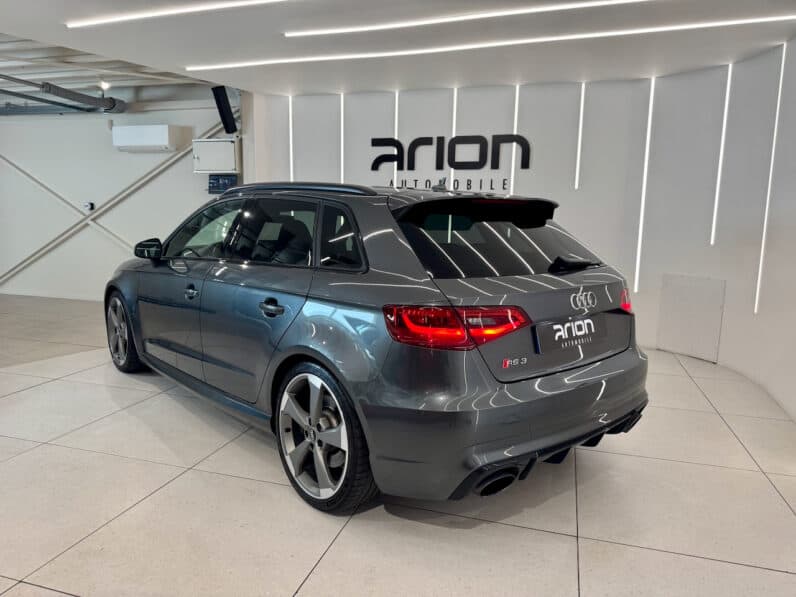 
								AUDI RS3 Sportback 2.5 TFSi Quattro S-Tronic 367 cv full									