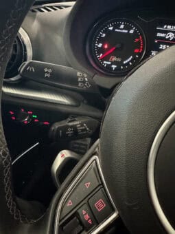 
										AUDI RS3 Sportback 2.5 TFSi Quattro S-Tronic 367 cv full									