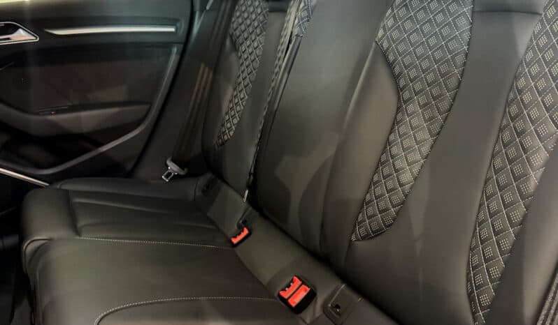 
								AUDI RS3 Sportback 2.5 TFSi Quattro S-Tronic 367 cv full									