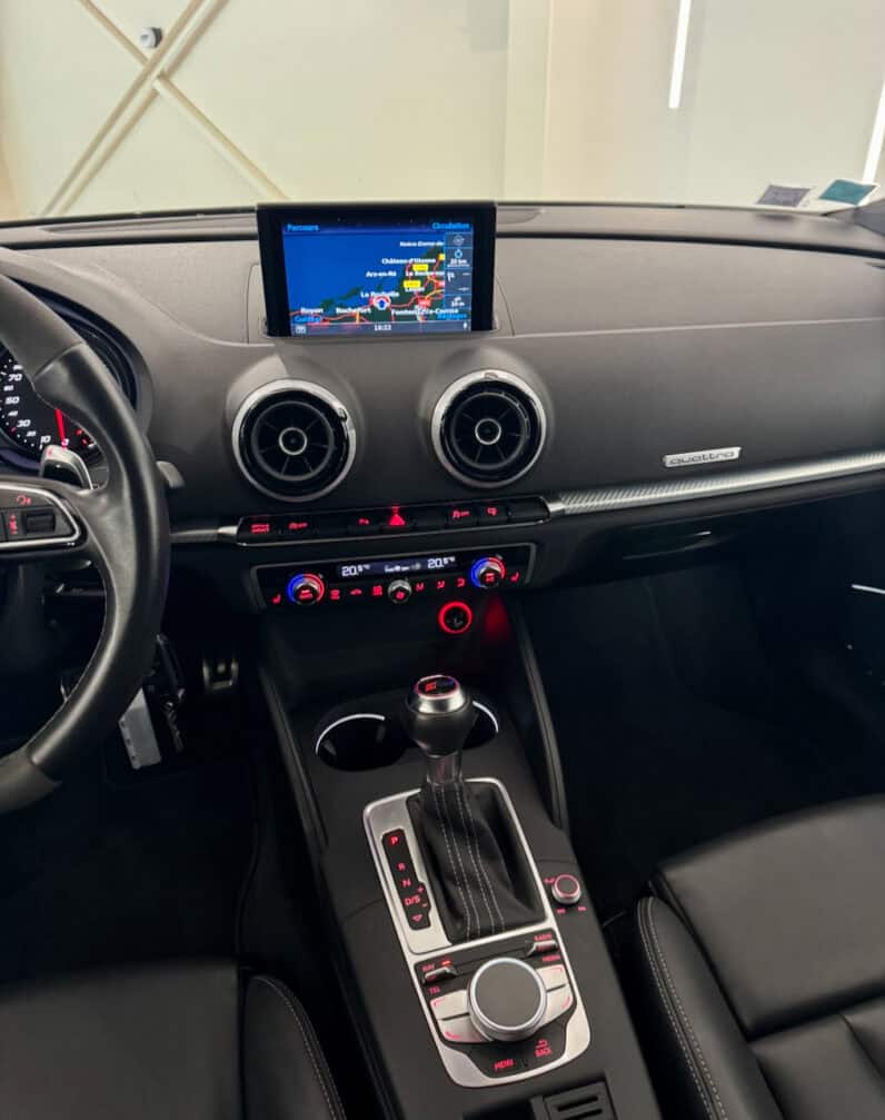 
								AUDI RS3 Sportback 2.5 TFSi Quattro S-Tronic 367 cv full									