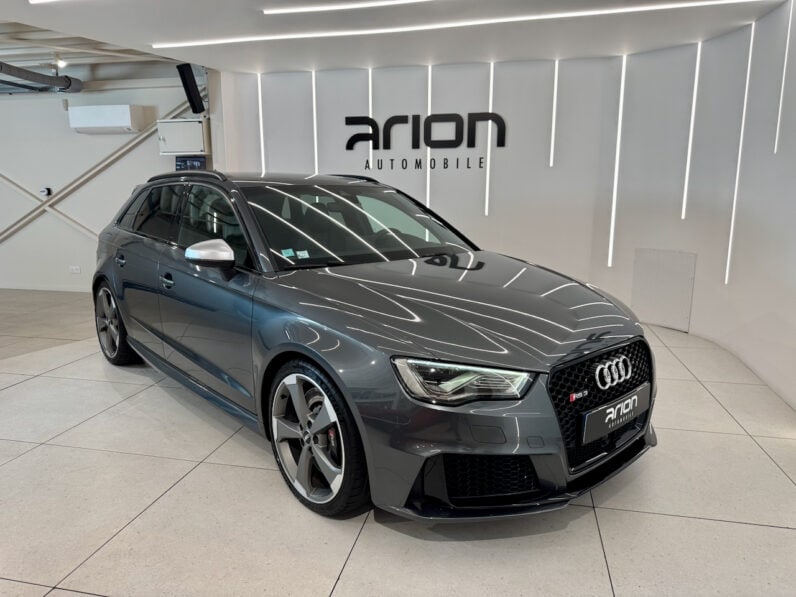 
								AUDI RS3 Sportback 2.5 TFSi Quattro S-Tronic 367 cv full									