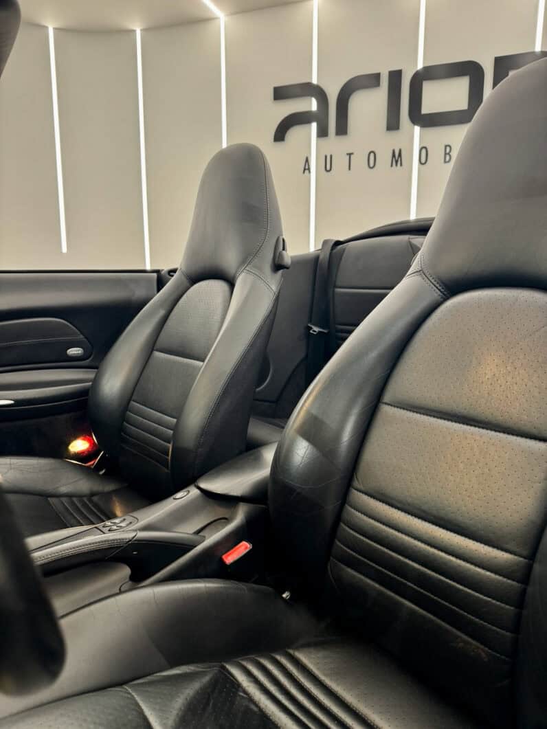 
								PORSCHE 911 996 Cabriolet Carrera 3.6 i 320 cv BVM6 full									