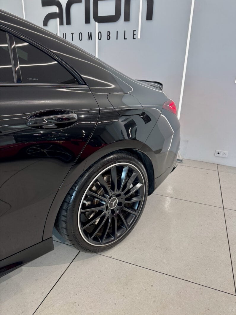 
								MERCEDES CLA 35 AMG Coupé 2.0 i 4MATIC 7G-DCT 306 cv full									