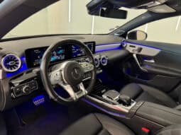 
										MERCEDES CLA 35 AMG Coupé 2.0 i 4MATIC 7G-DCT 306 cv full									
