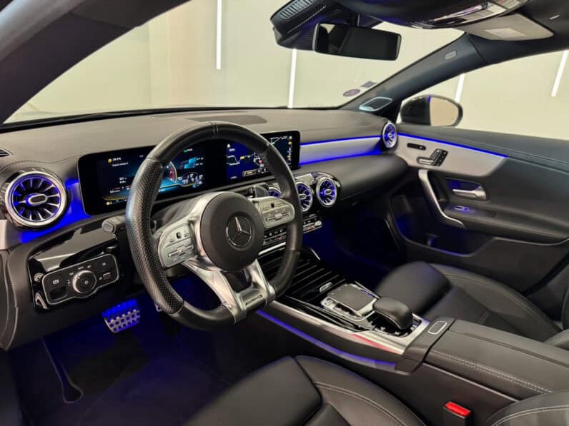
								MERCEDES CLA 35 AMG Coupé 2.0 i 4MATIC 7G-DCT 306 cv full									