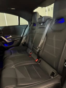 
										MERCEDES CLA 35 AMG Coupé 2.0 i 4MATIC 7G-DCT 306 cv full									