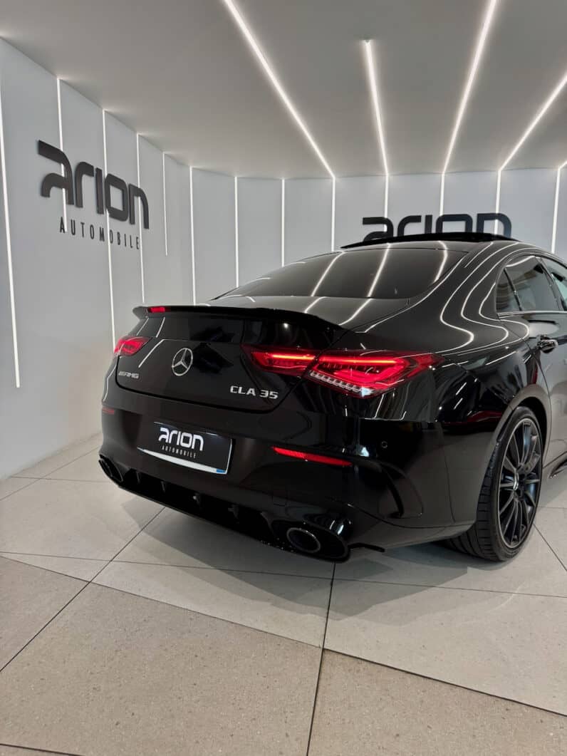 
								MERCEDES CLA 35 AMG Coupé 2.0 i 4MATIC 7G-DCT 306 cv full									