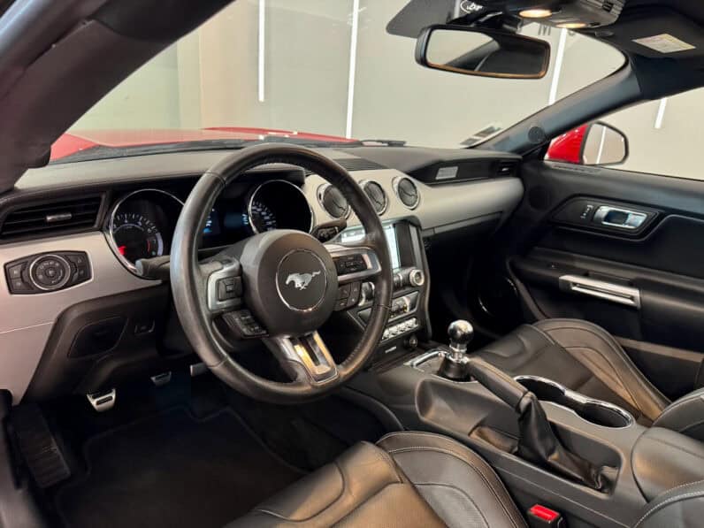 
								FORD Mustang VI Coupe 2.3 Ti EcoBoost 314 cv Sièges Recaro full									