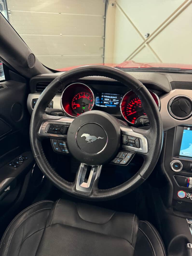 
								FORD Mustang VI Coupe 2.3 Ti EcoBoost 314 cv Sièges Recaro full									