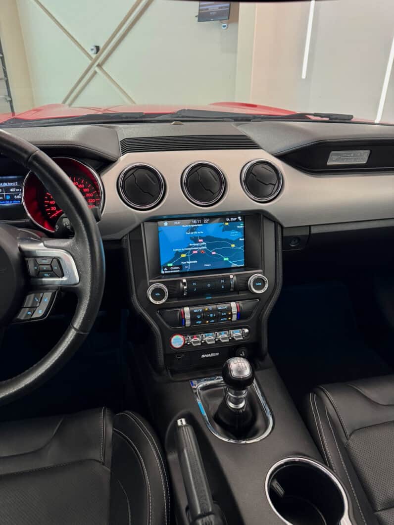 
								FORD Mustang VI Coupe 2.3 Ti EcoBoost 314 cv Sièges Recaro full									