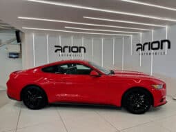 
										FORD Mustang VI Coupe 2.3 Ti EcoBoost 314 cv Sièges Recaro full									