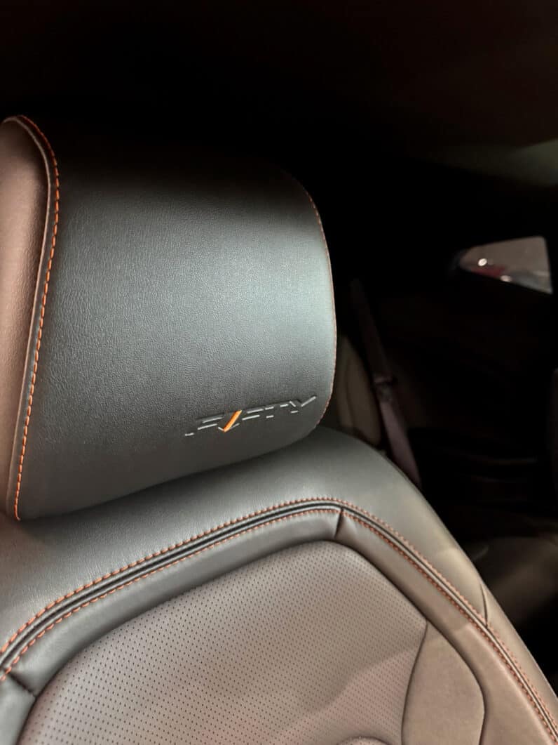 
								CHEVROLET Camaro VI Coupe 6.2 i V8 453 cv FIFTY 50e anniversaire full									