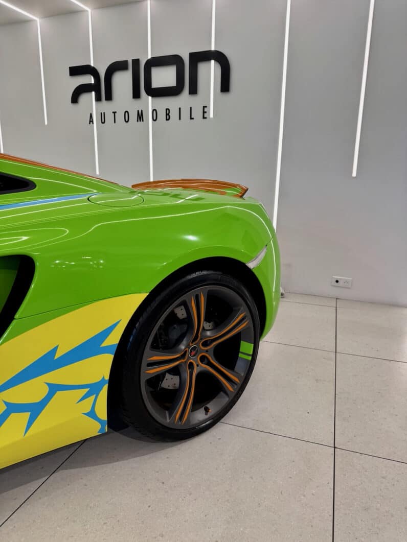 
								MCLAREN MP4-12C 3.8 V8 TWIN-TURBO 600 CH full									