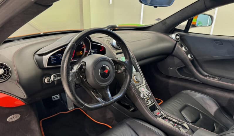
								MCLAREN MP4-12C 3.8 V8 TWIN-TURBO 600 CH full									