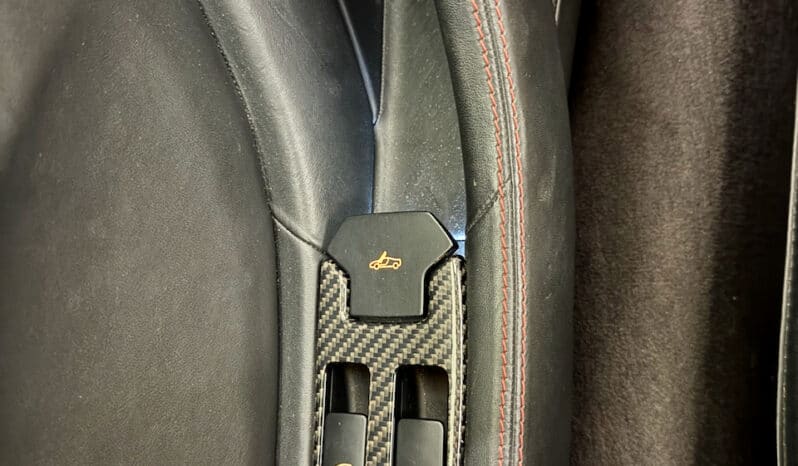 
								MCLAREN MP4-12C 3.8 V8 TWIN-TURBO 600 CH full									