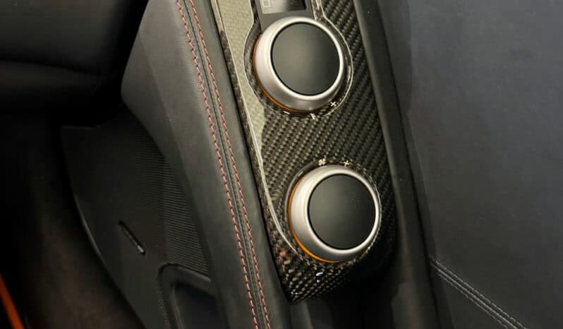 
								MCLAREN MP4-12C 3.8 V8 TWIN-TURBO 600 CH full									