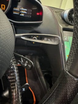 
										MCLAREN MP4-12C 3.8 V8 TWIN-TURBO 600 CH full									