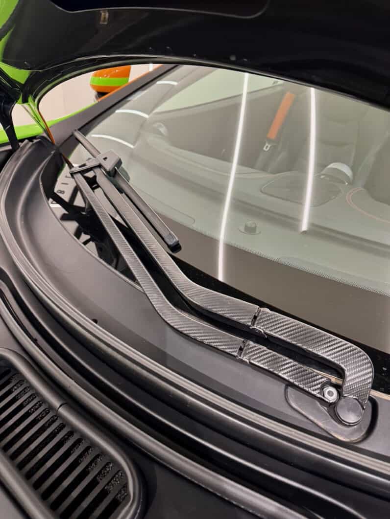 
								MCLAREN MP4-12C 3.8 V8 TWIN-TURBO 600 CH full									