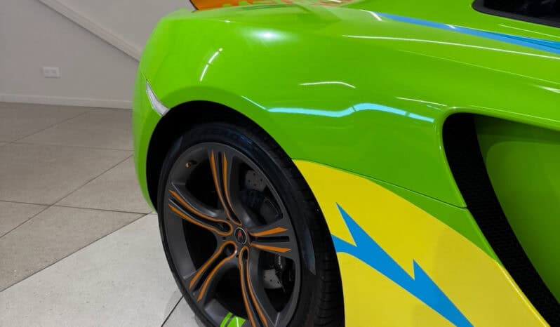 
								MCLAREN MP4-12C 3.8 V8 TWIN-TURBO 600 CH full									