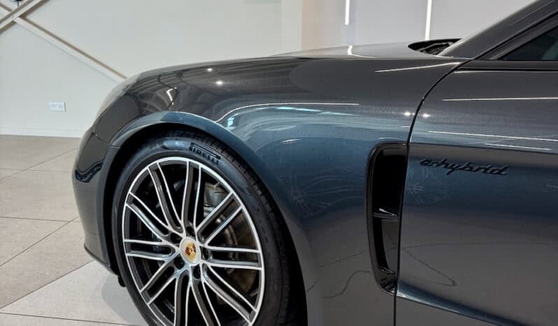 
								PORSCHE Panamera Sport Turismo 4 E-Hybrid 2.9 DFi V6 462 Hybrid PDK8 full									