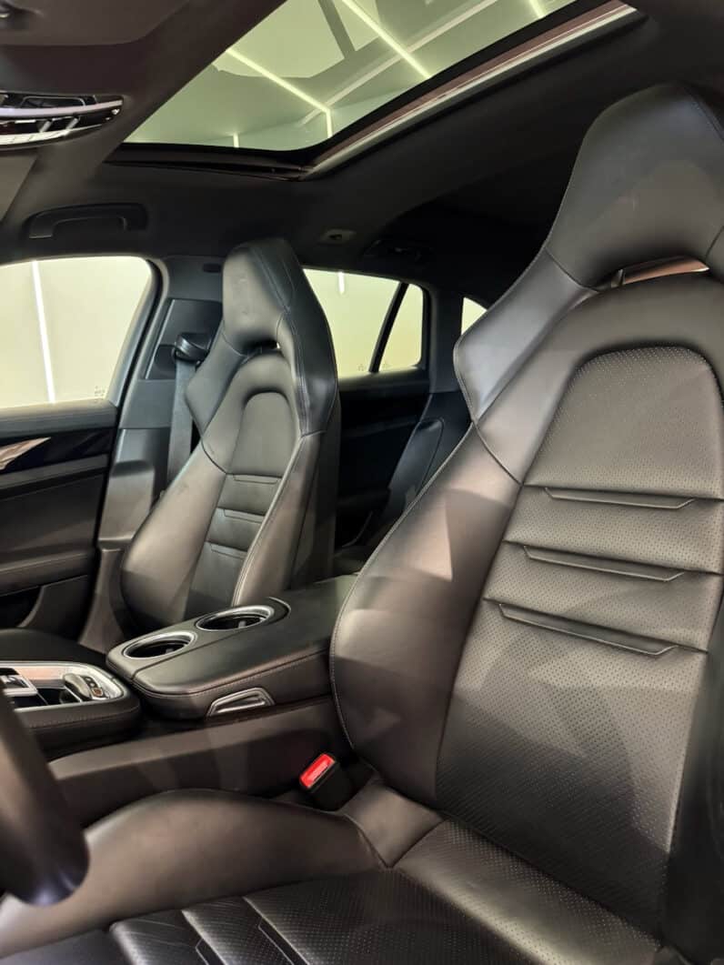 
								PORSCHE Panamera Sport Turismo 4 E-Hybrid 2.9 DFi V6 462 Hybrid PDK8 full									