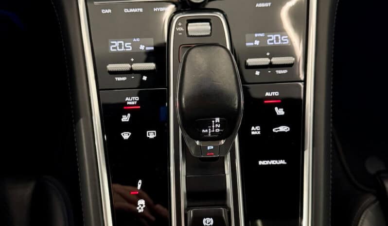 
								PORSCHE Panamera Sport Turismo 4 E-Hybrid 2.9 DFi V6 462 Hybrid PDK8 full									