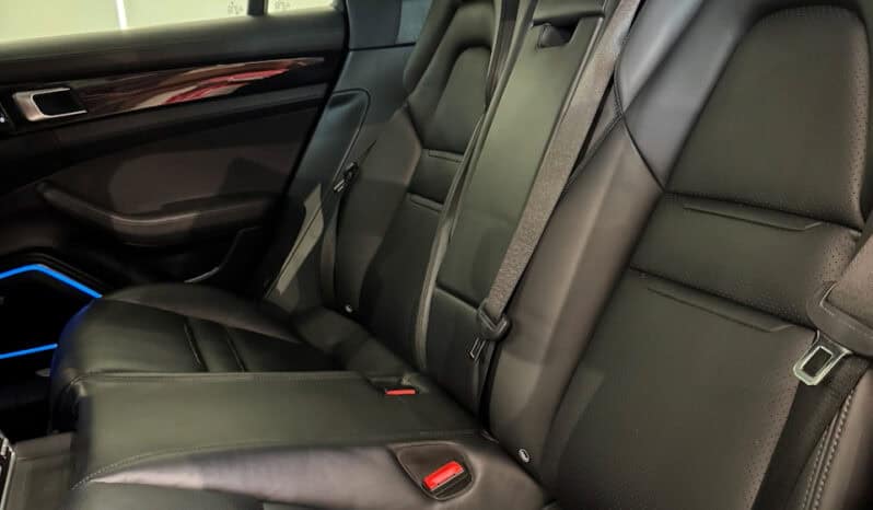 
								PORSCHE Panamera Sport Turismo 4 E-Hybrid 2.9 DFi V6 462 Hybrid PDK8 full									