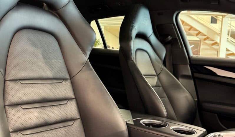 
								PORSCHE Panamera Sport Turismo 4 E-Hybrid 2.9 DFi V6 462 Hybrid PDK8 full									