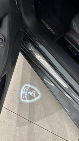 
										LAMBORGHINI HURACAN EVO 5.2L V10 LP 640-4 full									
