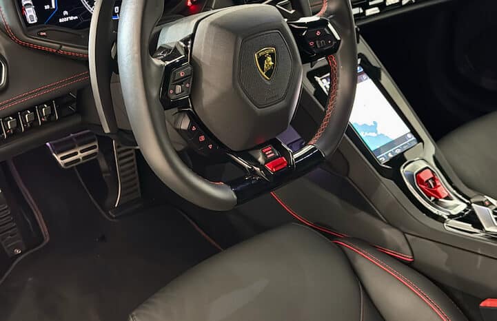 
								LAMBORGHINI HURACAN EVO 5.2L V10 LP 640-4 full									
