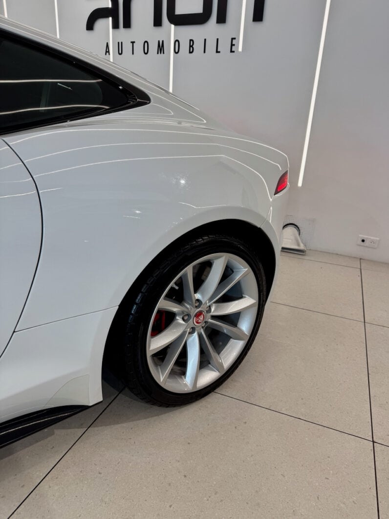 
								JAGUAR F-Type Coupe 3.0 S/C V6 AWD 380 cv full									