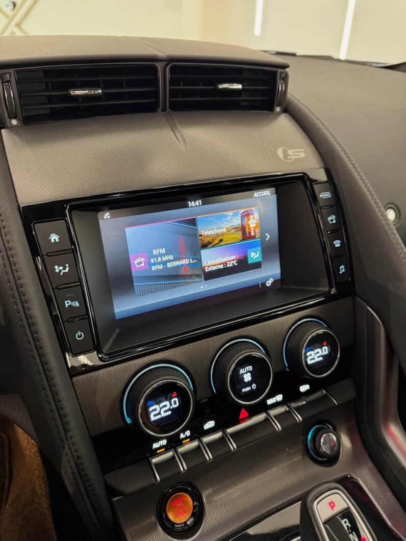 
								JAGUAR F-Type Coupe 3.0 S/C V6 AWD 380 cv full									
