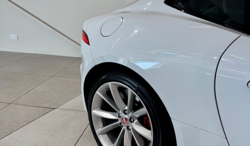 
								JAGUAR F-Type Coupe 3.0 S/C V6 AWD 380 cv full									