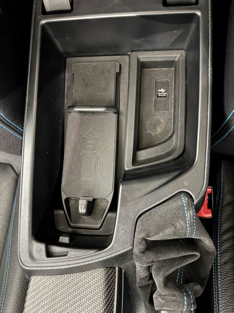 
								BMW M2 (F87) COMPETITION 3.0L 410 CH DKG7 full									