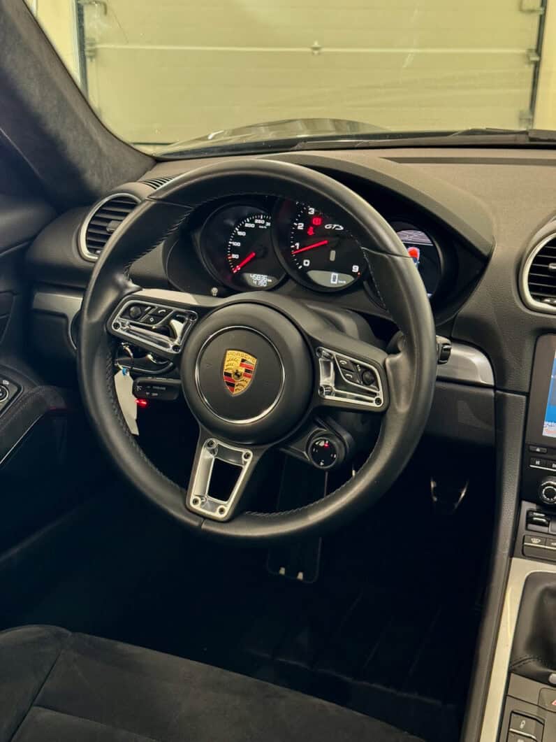 
								PORSCHE 718 Cayman GTS 4.0 L 400 CH full									