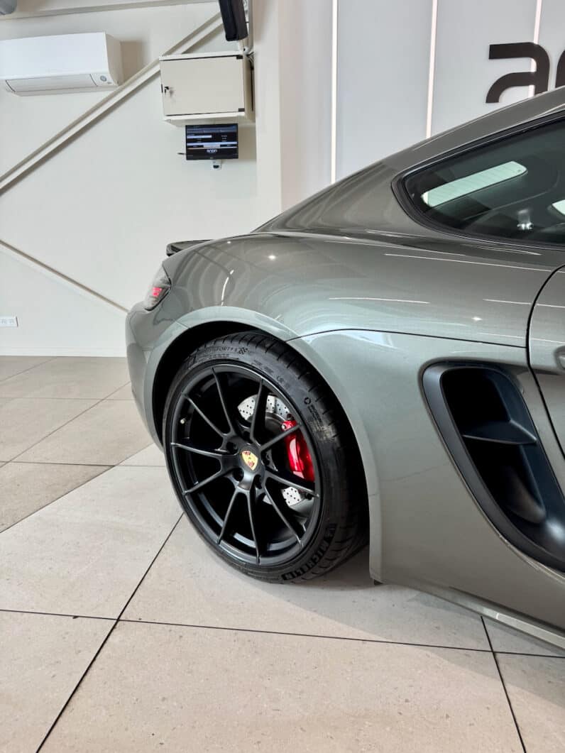 
								PORSCHE 718 Cayman GTS 4.0 L 400 CH full									
