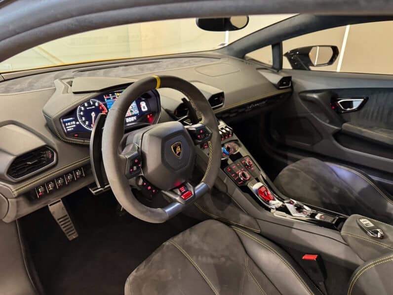 
								LAMBORGHINI HURACAN 5.2L V10 LP 610-4 full									