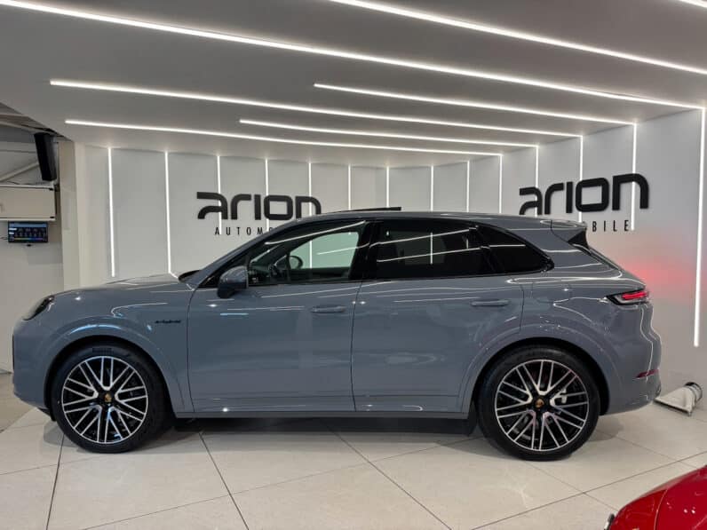 
								PORSCHE CAYENNE III (2) 3.0 V6 E-HYBRID 470 TIPTRONIC BVA full									