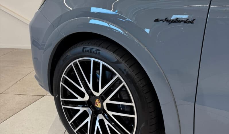 
								PORSCHE CAYENNE III (2) 3.0 V6 E-HYBRID 470 TIPTRONIC BVA full									
