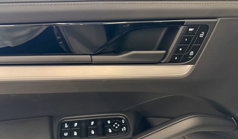 
								PORSCHE CAYENNE III (2) 3.0 V6 E-HYBRID 470 TIPTRONIC BVA full									