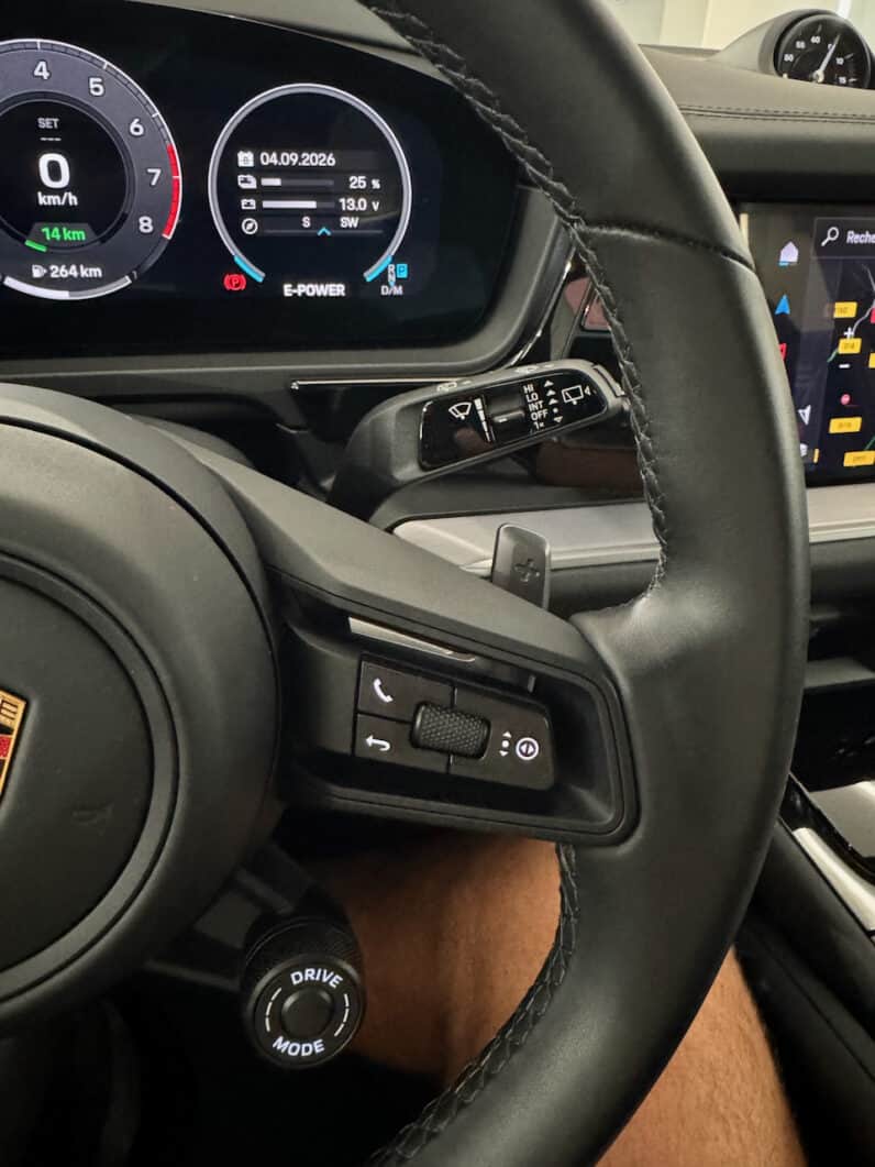 
								PORSCHE CAYENNE III (2) 3.0 V6 E-HYBRID 470 TIPTRONIC BVA full									