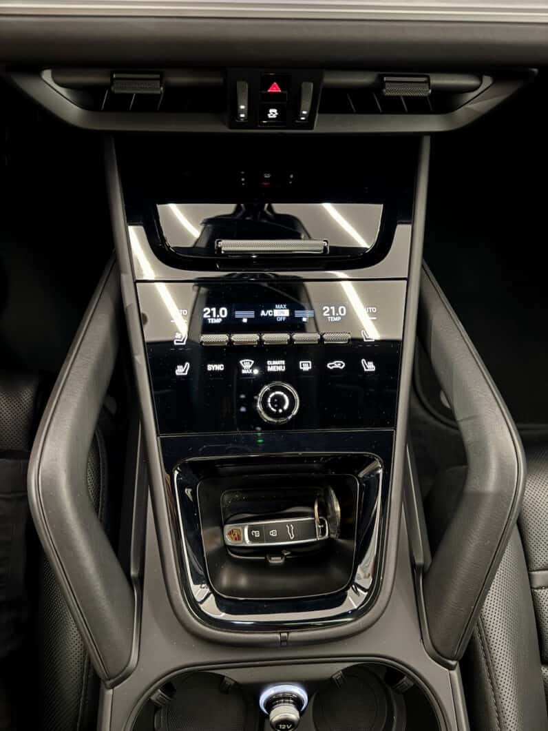 
								PORSCHE CAYENNE III (2) 3.0 V6 E-HYBRID 470 TIPTRONIC BVA full									
