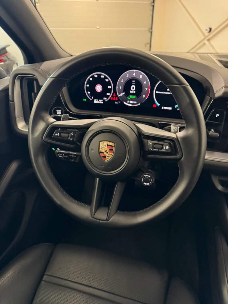 
								PORSCHE CAYENNE III (2) 3.0 V6 E-HYBRID 470 TIPTRONIC BVA full									