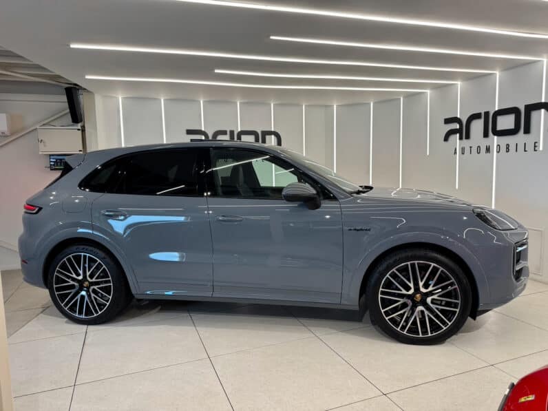 
								PORSCHE CAYENNE III (2) 3.0 V6 E-HYBRID 470 TIPTRONIC BVA full									