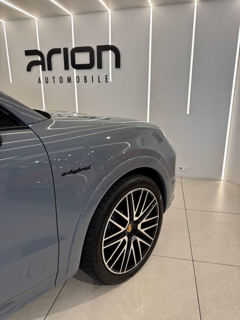 
								PORSCHE CAYENNE III (2) 3.0 V6 E-HYBRID 470 TIPTRONIC BVA full									