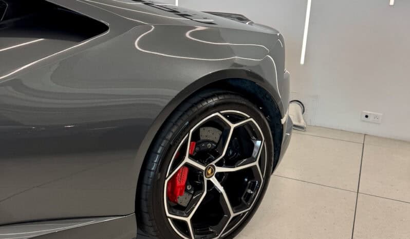
								LAMBORGHINI HURACAN EVO 5.2L V10 LP 640-4 full									