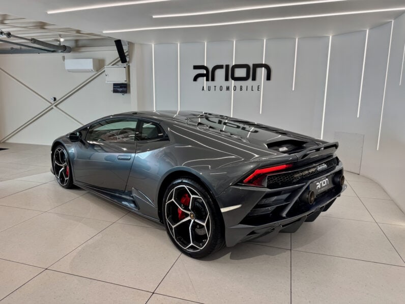 
								LAMBORGHINI HURACAN EVO 5.2L V10 LP 640-4 full									